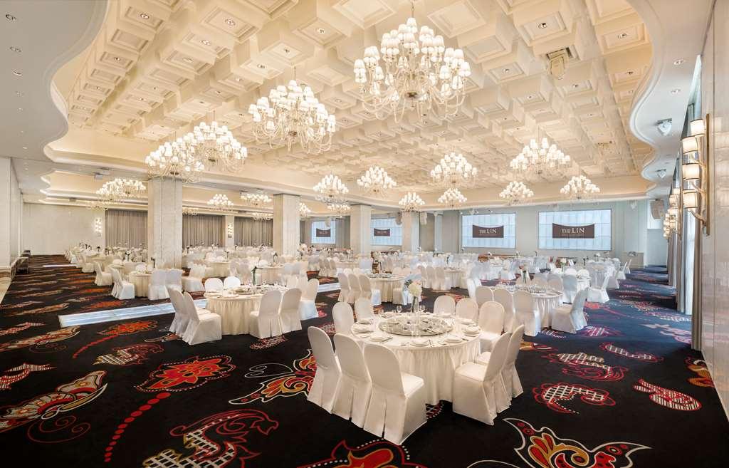 טאיצ'ונג The Lin Hotel מתקנים תמונה The ballroom at the Grand Hotel
